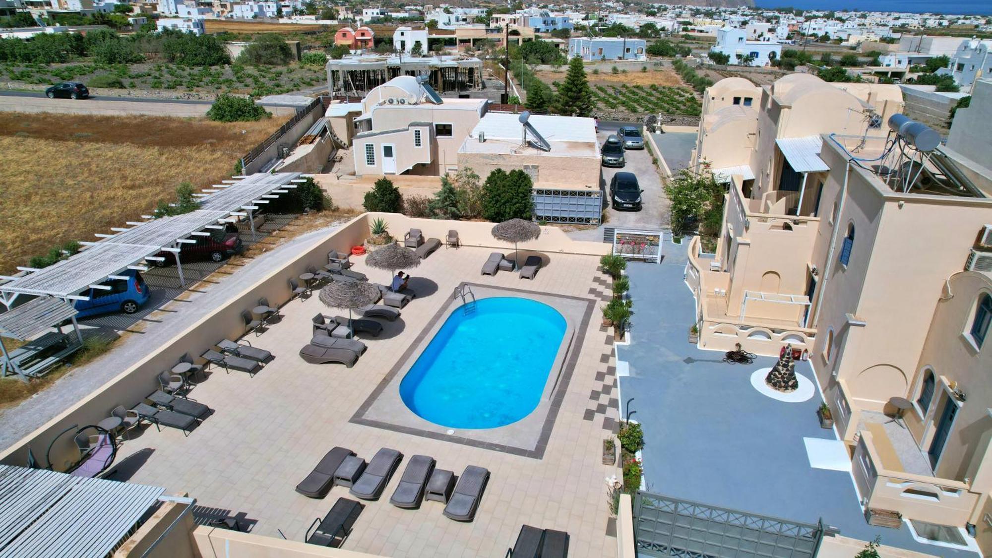 Leon Lux Apartments Perivolos  Bagian luar foto