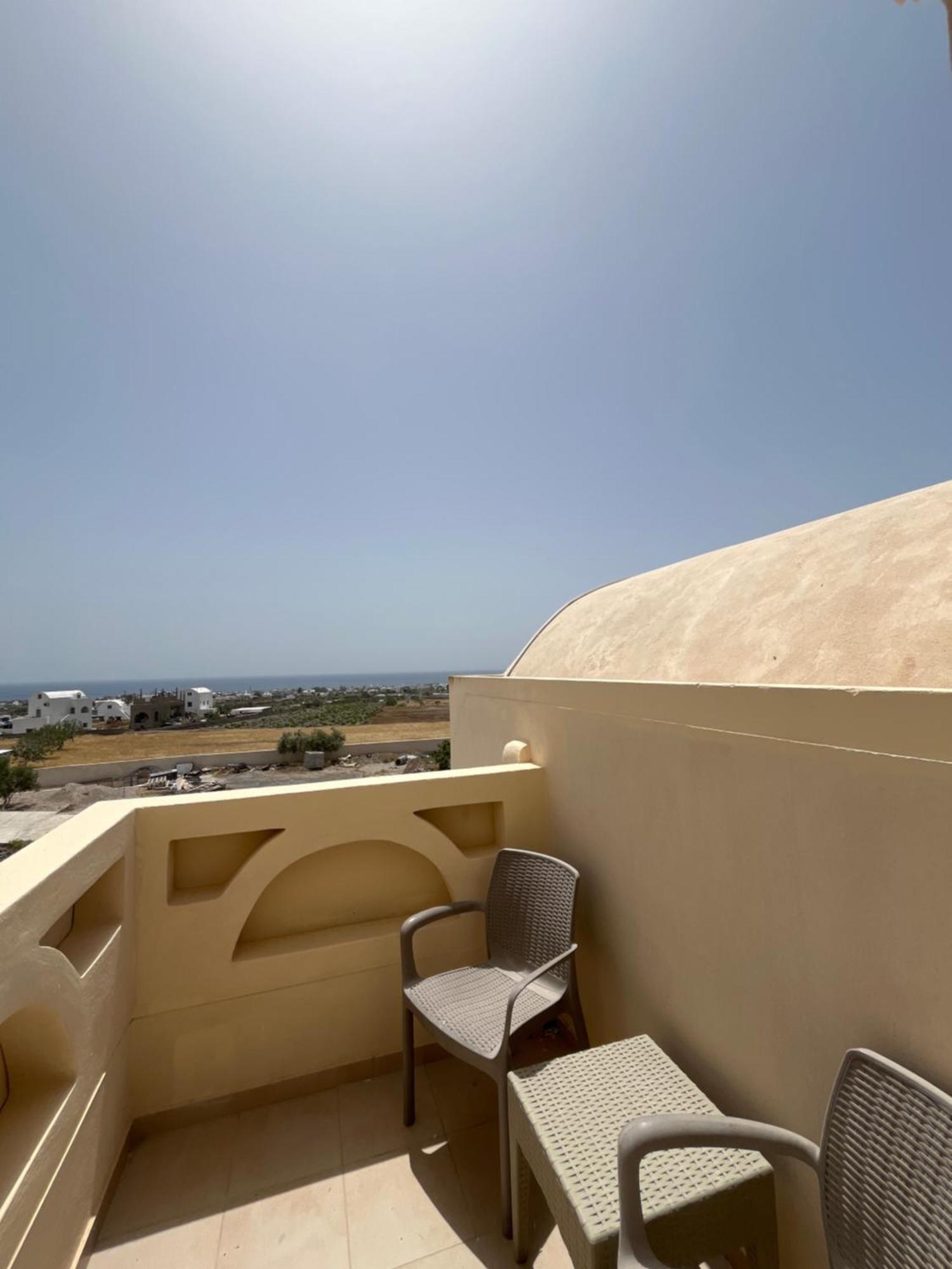 Leon Lux Apartments Perivolos  Bagian luar foto